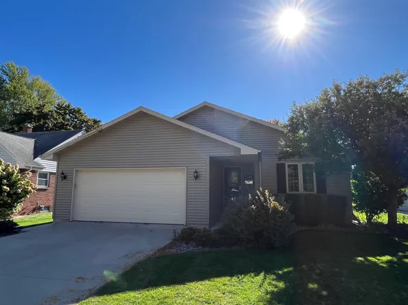 1125 Elmore St, Green Bay, WI 54303