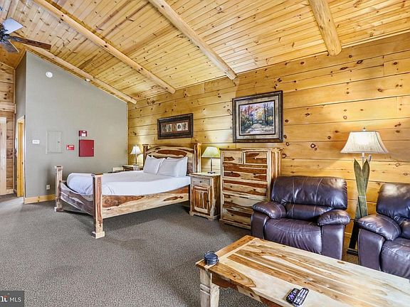 5th image of 315 Cabin Lodge Rd
