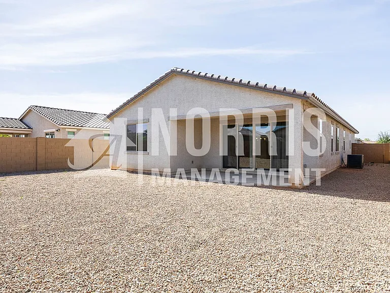 336 E Hawaii Dr — Photo 35