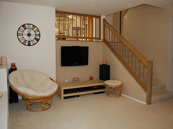 Cheery Walk Out Family Room