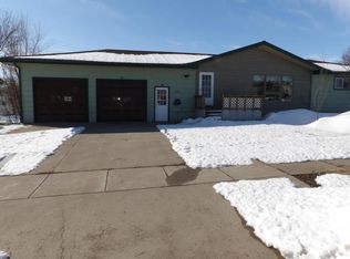 1065 5th St SW, Valley City, ND 58072