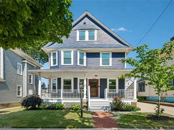 1483 Rosewood Ave, Lakewood, OH 44107