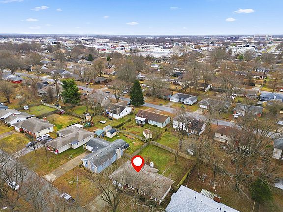 4th image of 1028 E Greenwood Street