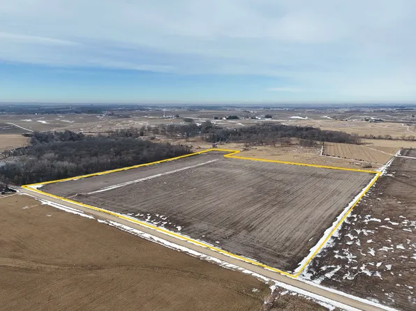 245 Avenue, Delhi, IA 52223