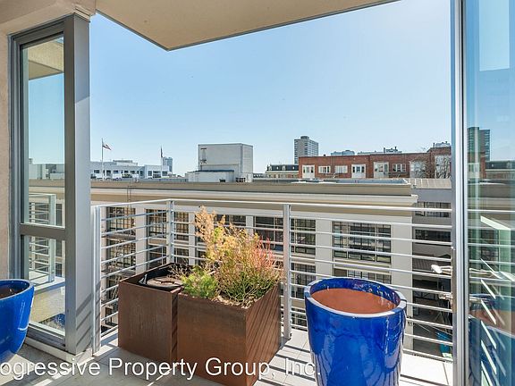 5th image of 1840 Washington St APT 603