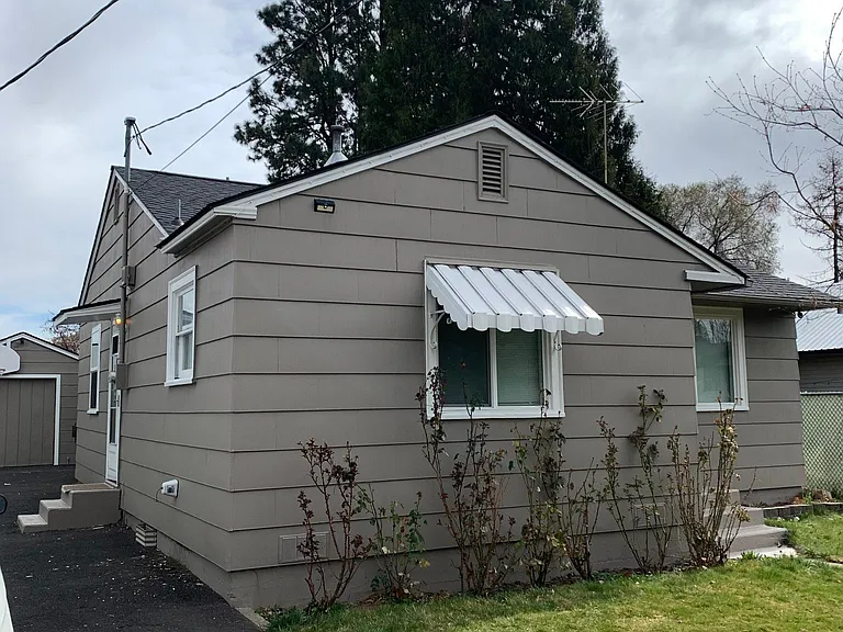 1209 S 14th Ave — Photo 1