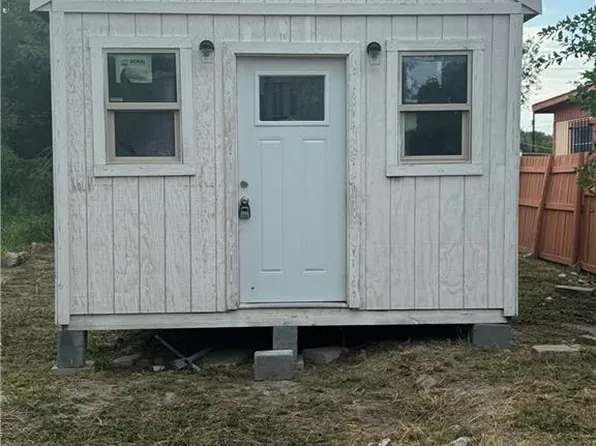 112 N Pino St, Weslaco, TX 78596