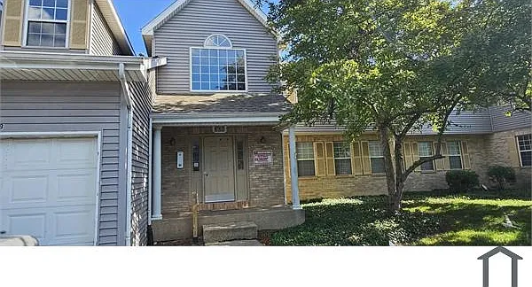 300 Village Creek Dr #2A — Photo 2