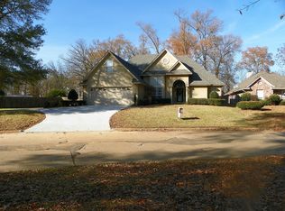 103 Club House Cir, Benton, LA 71006