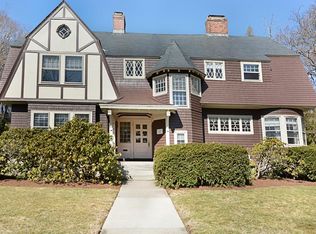 12 Massachusetts Ave, Worcester, MA 01609