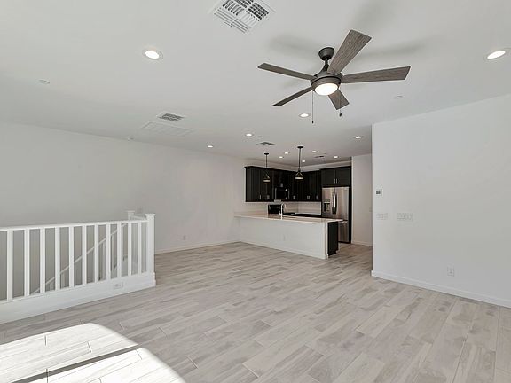 5th image of 4021 E Brisa Dr