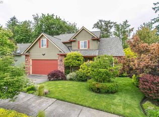 18027 Chickaree Dr, Oregon City, OR