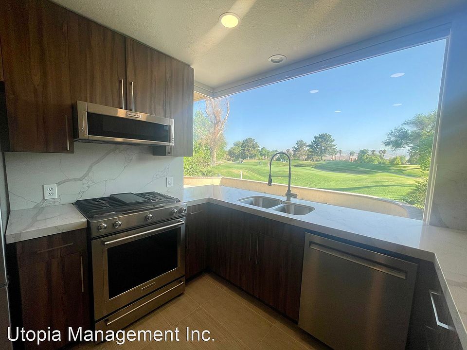 1st image of 70 Pine Valley Dr