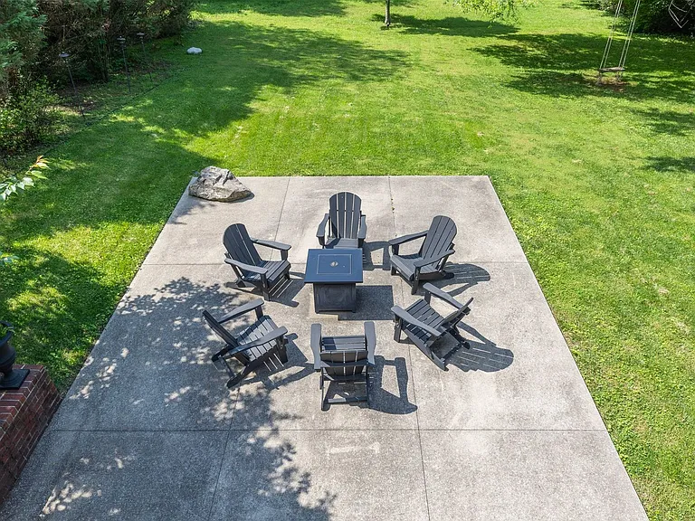 9435 Norwood Dr — Photo 68