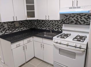 110 Maple St APT 2, Weehawken, NJ 07086