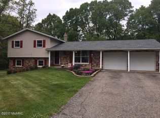 166 Holly Rd, Battle Creek, MI 49017