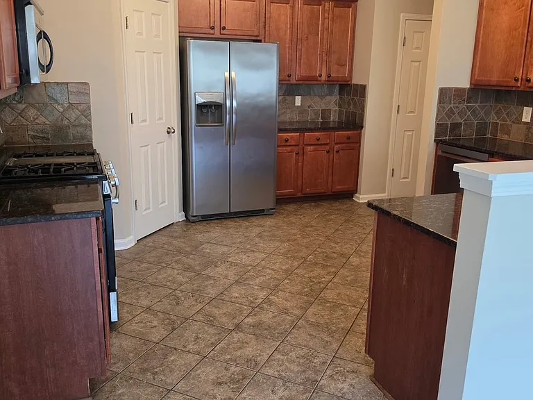 808 Harvest Brook Dr — Photo 6