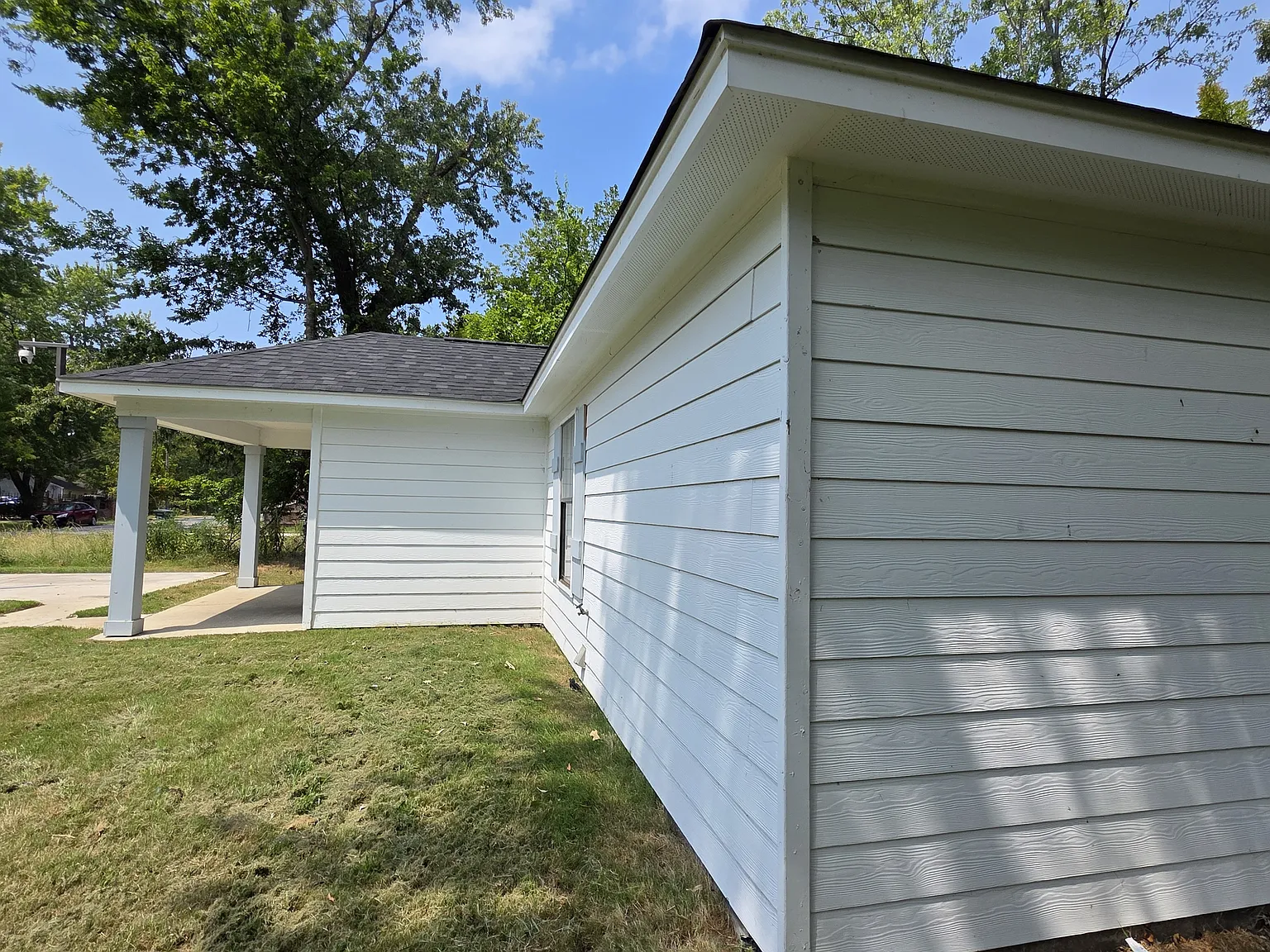 3 Bedroom 2 Bath Southern Charm — Photo 2