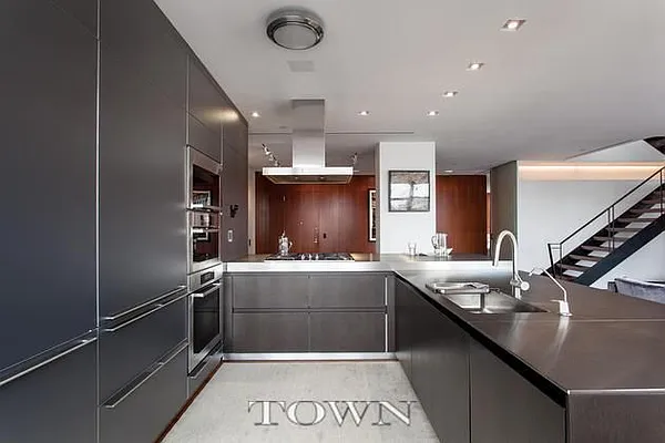 Sold by Town Residential | media 22