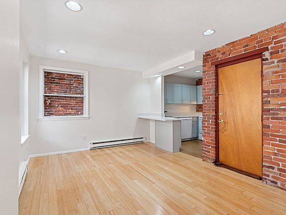 2nd image of 38A Charter St #7AA