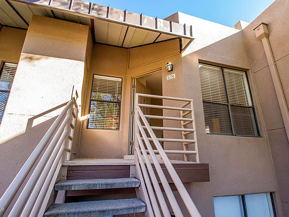 3rd image of 6655 N Canyon Crest Dr