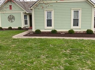 301 Beechview Dr, Greenwood, IN 46142