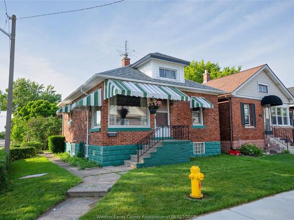 1104 Ellis St E, Windsor, ON N8X 2J3