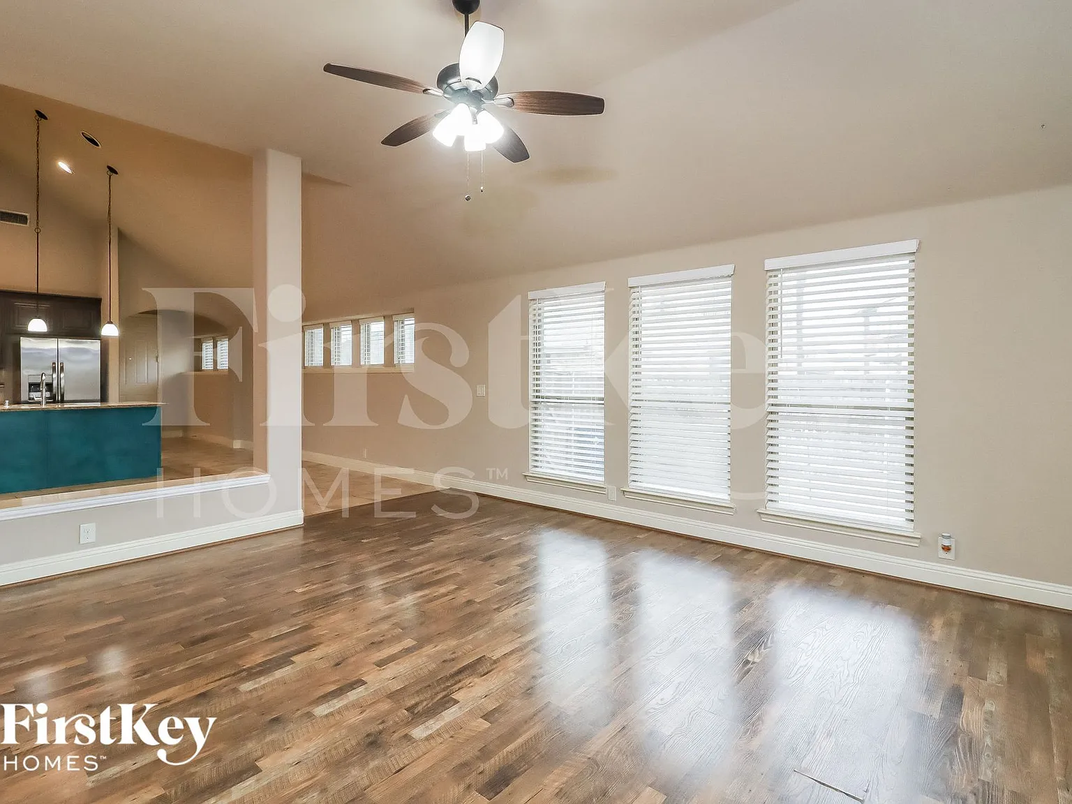 4 bed, 3.0 bath, 2333 sqft, $2,995 — Photo 4