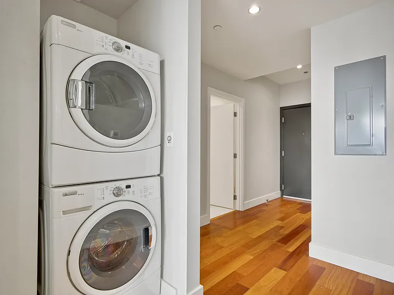 737 Olive Way #2906 — Photo 15
