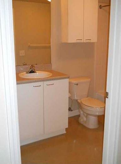 Full size bathroom