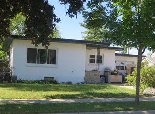 211 6th St S, Sauk Centre, MN 56378