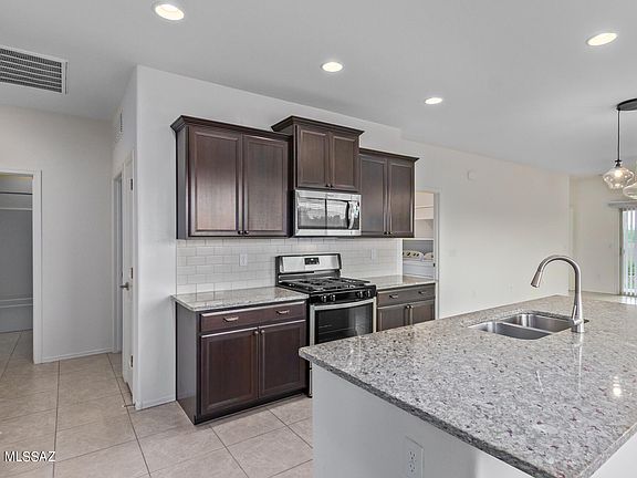3rd image of 14289 E Placita Lago Verde