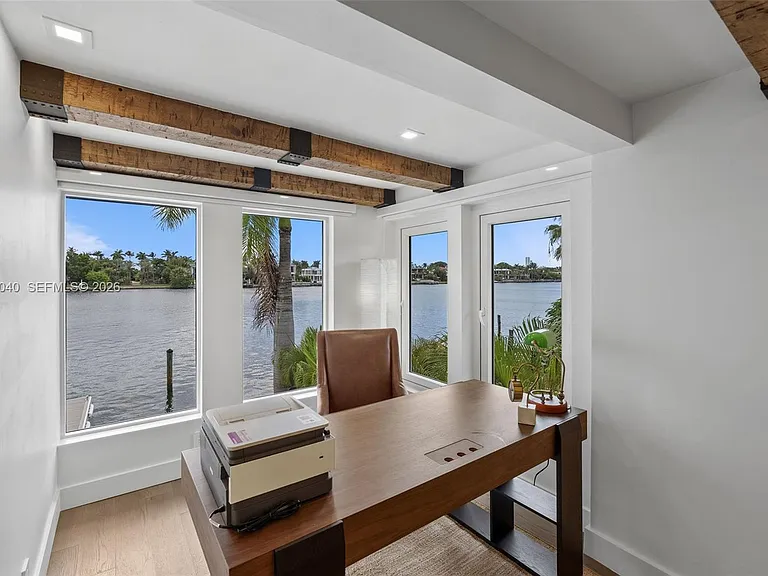 257 N Coconut Ln — Photo 21