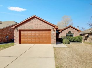10733 Irish Glen Trl, Haslet, TX 76052
