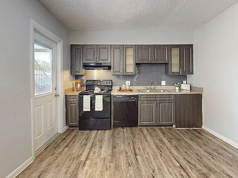Two-Bedroom-French-Quarter-Kitchen