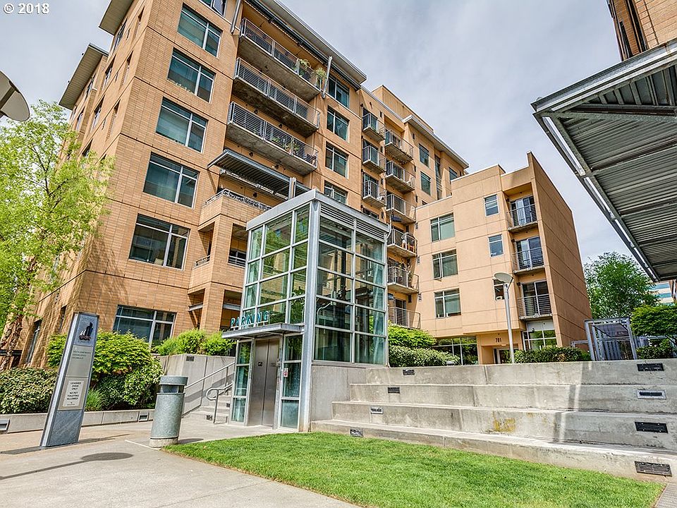 1st image of 701 Columbia St APT 709