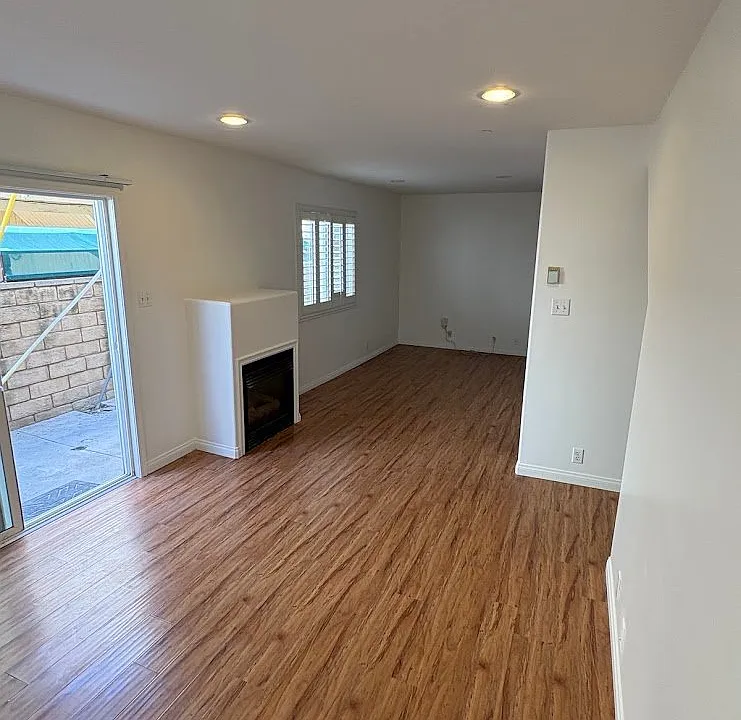 237 Santa Monica Dr