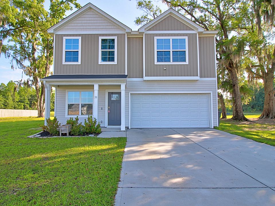 1st image of 39 Blueberry Ct NE