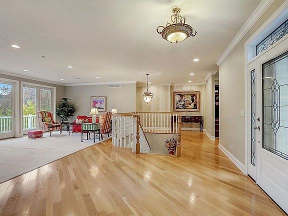 3rd image of 5317 N Pond View Ct