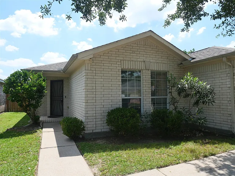 11931 Panay Village Cir — Photo 3