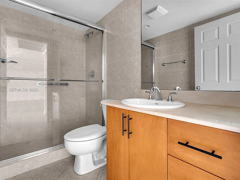 10350 W Bay Harbor Dr #8F — Photo 14