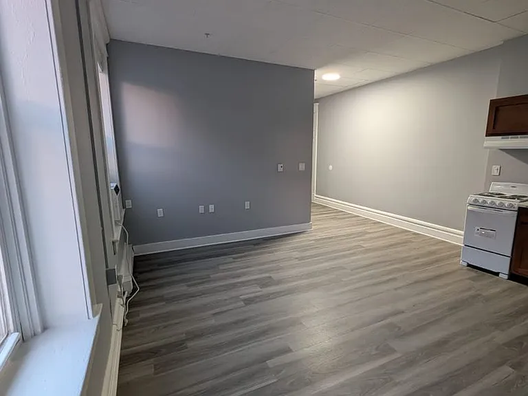 Franklin Park Apartments — Photo 74