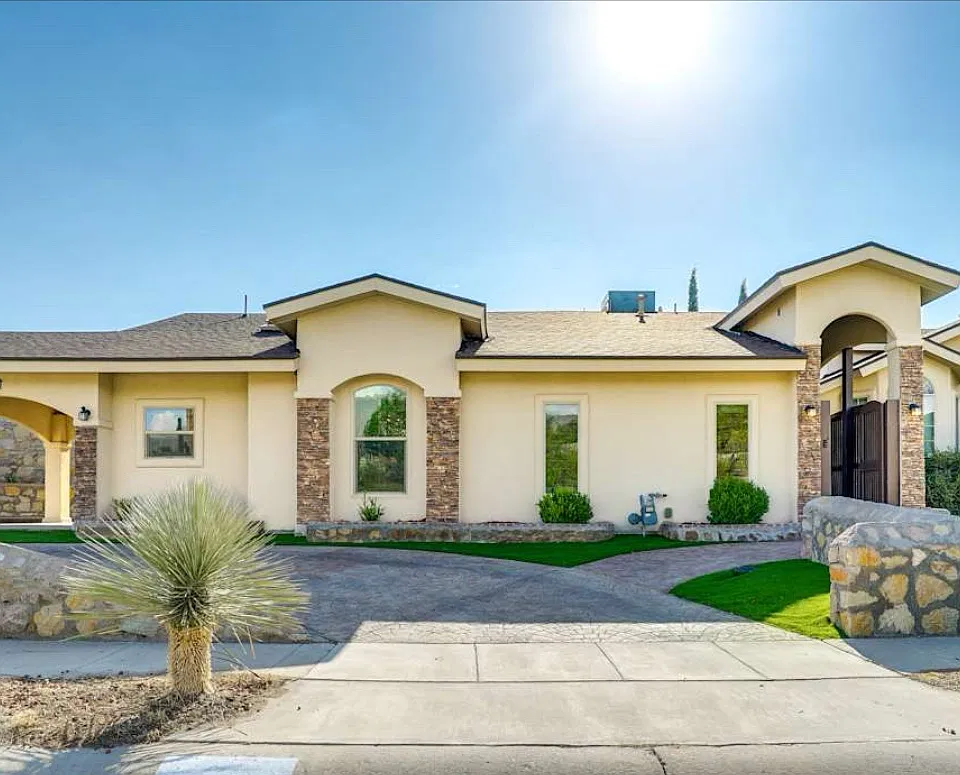 852 Marimba Dr — Photo 1