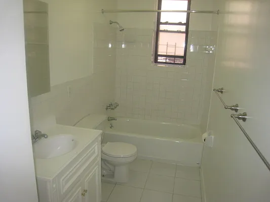 Rented by Alta Real Estate | media 57