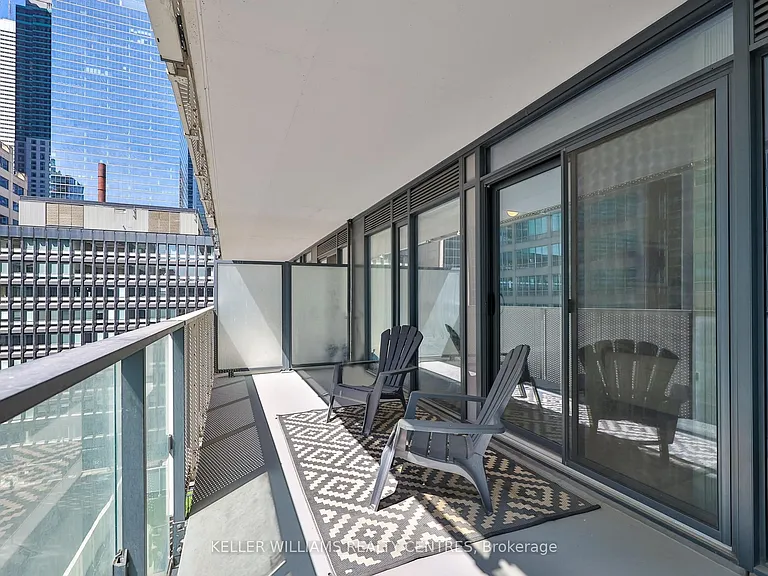 25 Richmond St E #704 — Photo 28