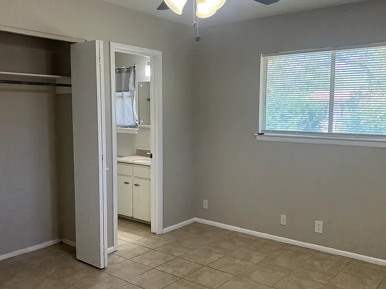 7911 Riata Ave — Photo 36