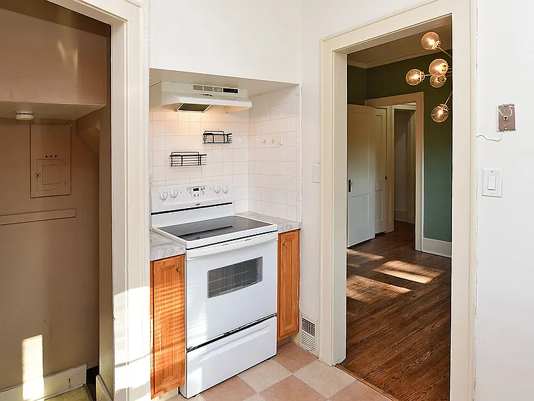 1109 N 50th St — Photo 10
