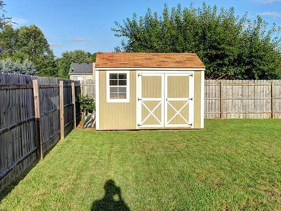 4th image of 56824 Kimberly Dr