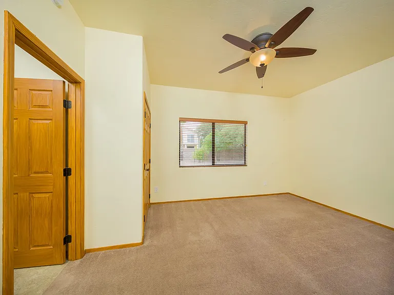 3073 W Placita Montessa — Photo 6