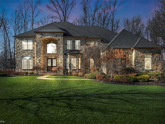 2nd image of 1786 Bur Oak Dr